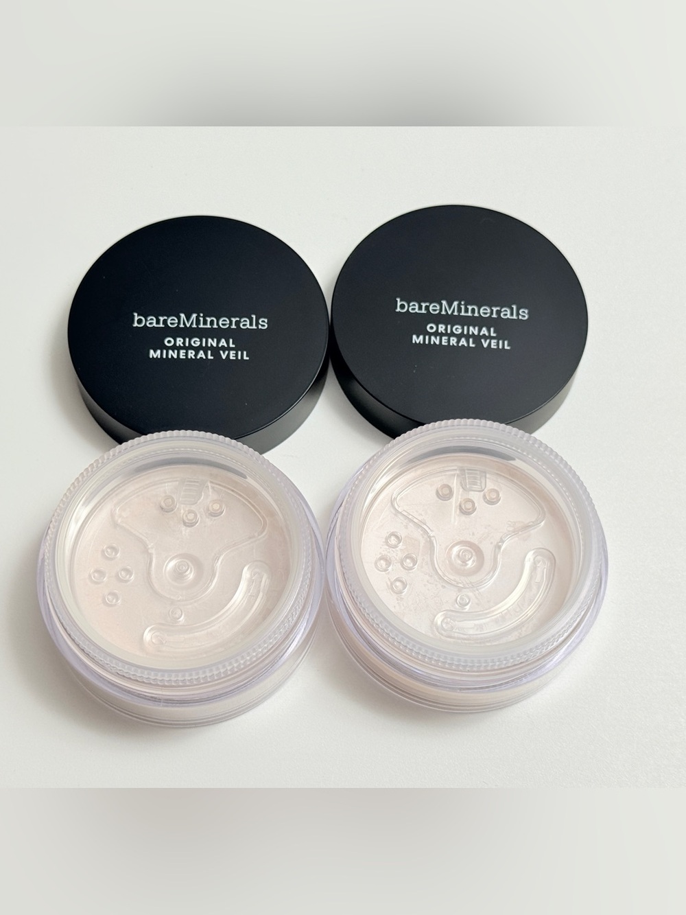 bareMinerals illuminating loose setting powder full size 0.3 oz (x2) - Picture 3 of 5